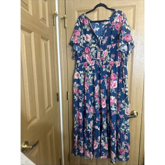 Torrid Dresses & Skirts - Torrid Women’s Blue Floral Maxi Dress Size 3 Fit & Flare Flutter Sleeve Boho